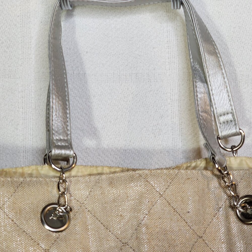 Ulta Beauty Linen Silver PVC Trimmed Poly Lined Quilted Snap Closure Tote Bag - Picture 7 of 16